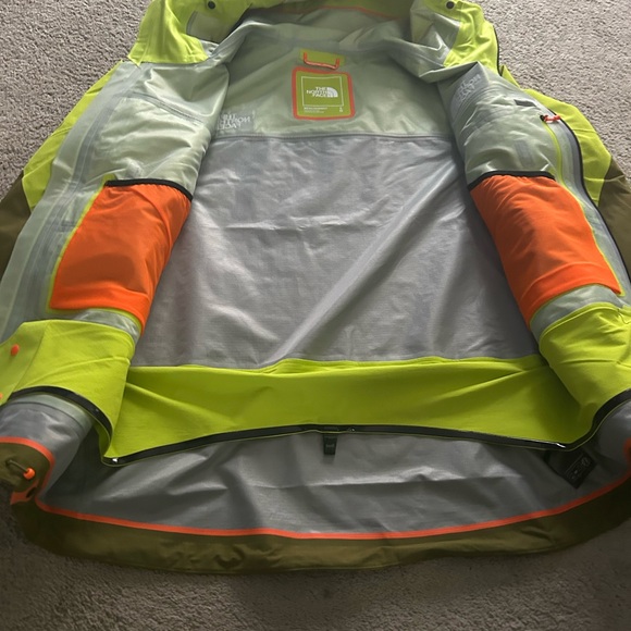 The North Face Ceptor Jacket Mens L Dryvent Ski Snowboard Grass/Olive Green‎ - Picture 4 of 10